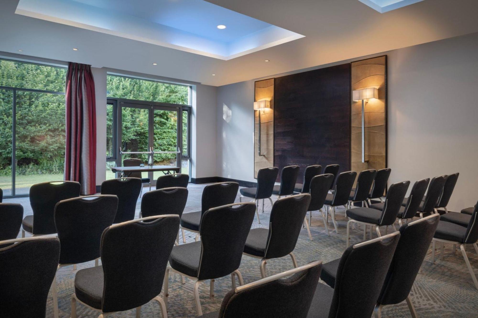 Delta Hotels By Marriott Nottingham Belfry Eksteriør billede
