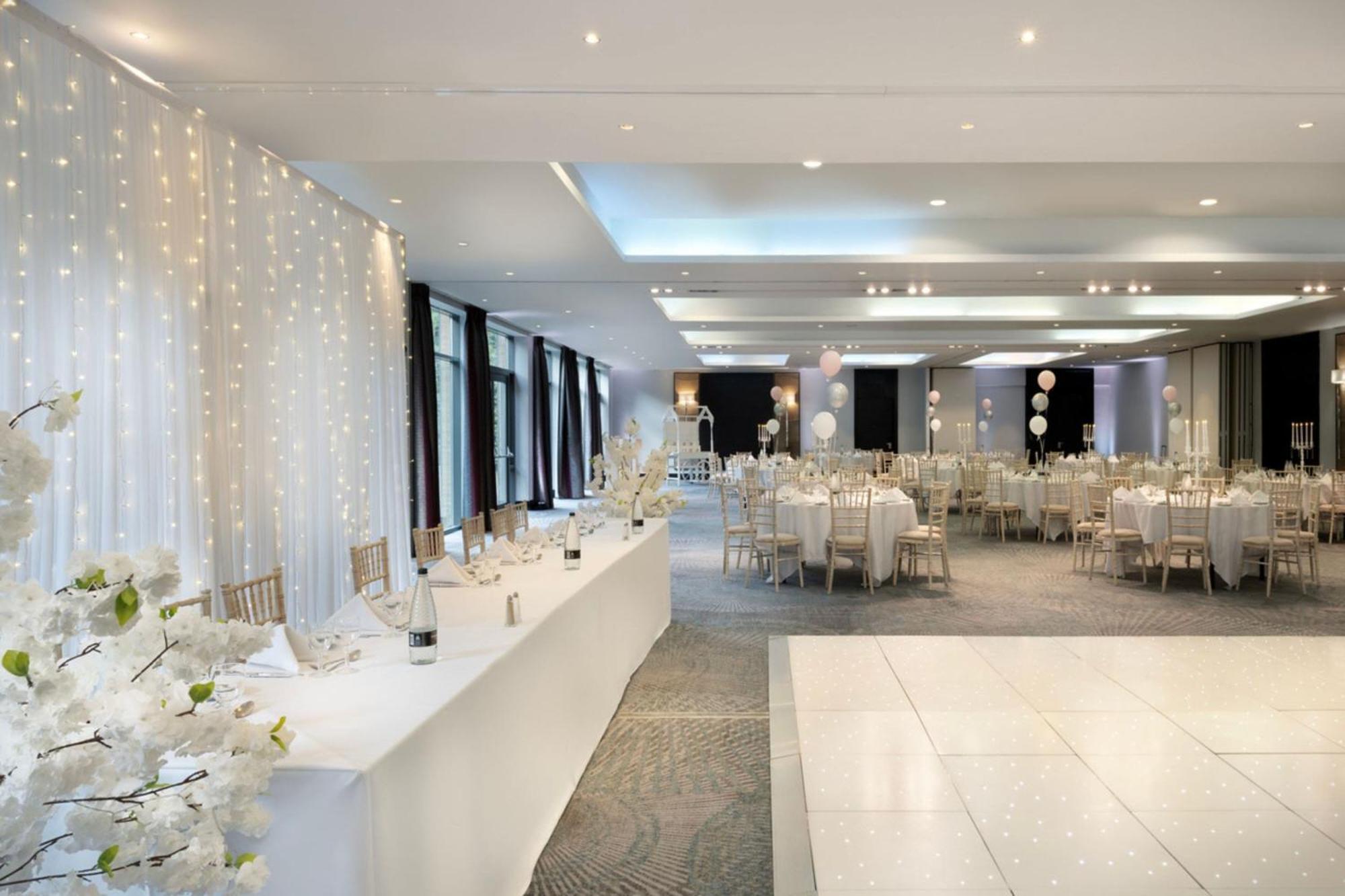 Delta Hotels By Marriott Nottingham Belfry Eksteriør billede