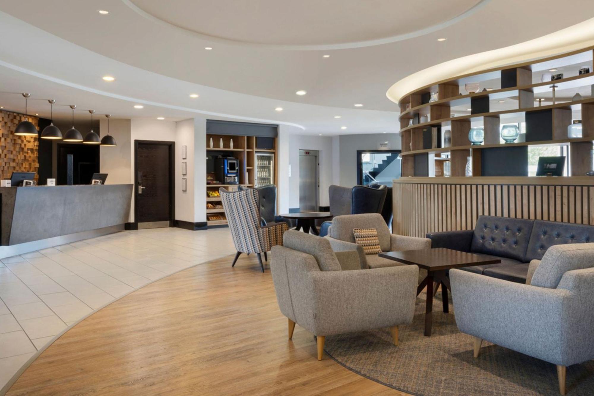 Delta Hotels By Marriott Nottingham Belfry Eksteriør billede