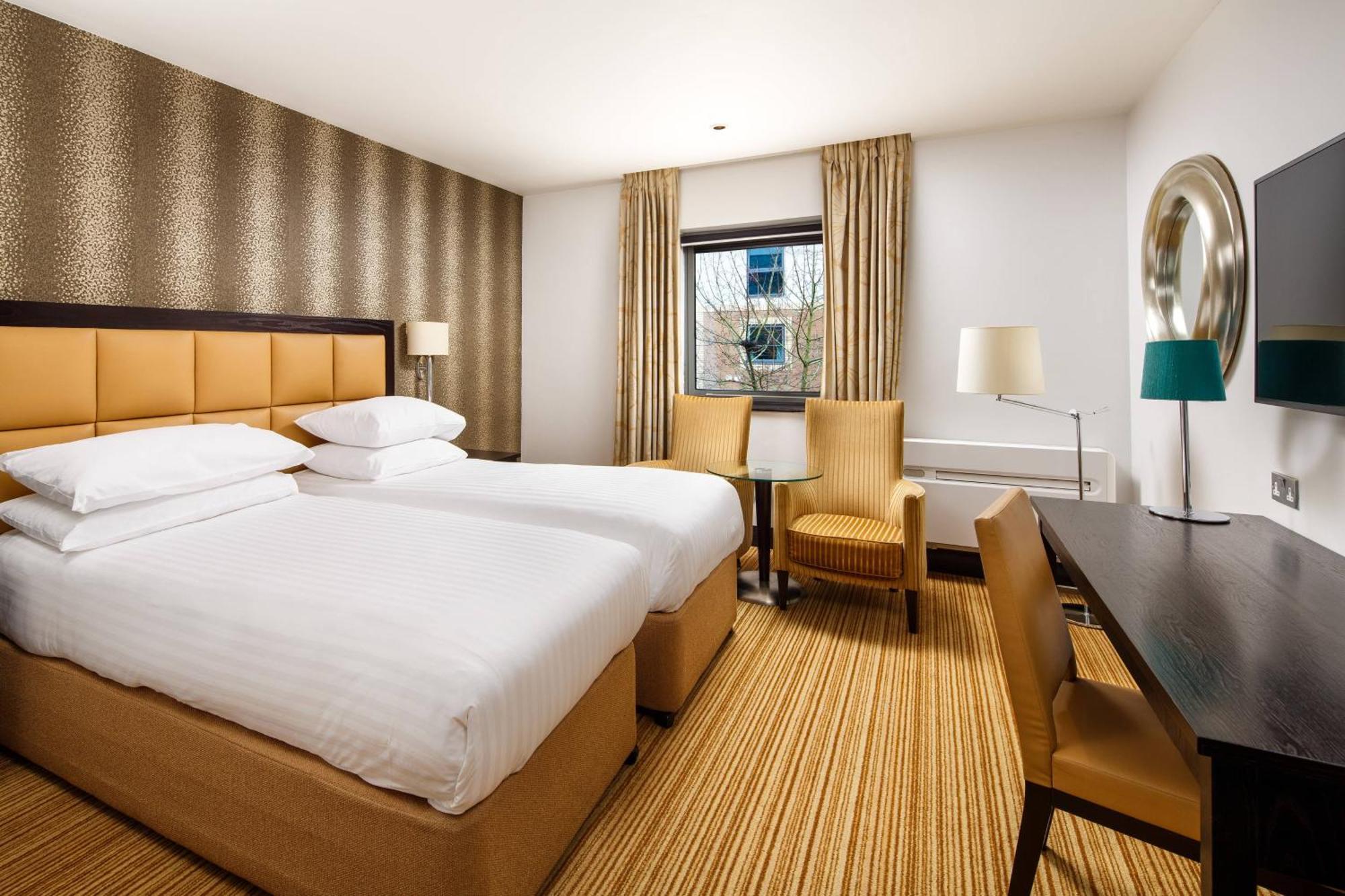 Delta Hotels By Marriott Nottingham Belfry Eksteriør billede